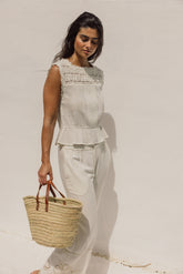 TOP CON CROCHET Y PUNTILLAS