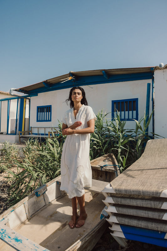 ROBE AMPLE À BRODERIES 5