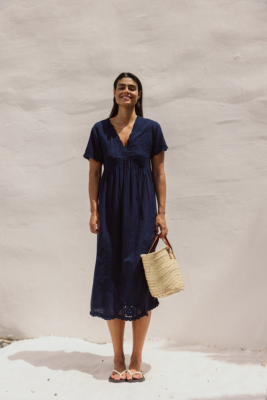 [CL] EYELET EMBROIDERED WIDE DRESS 2