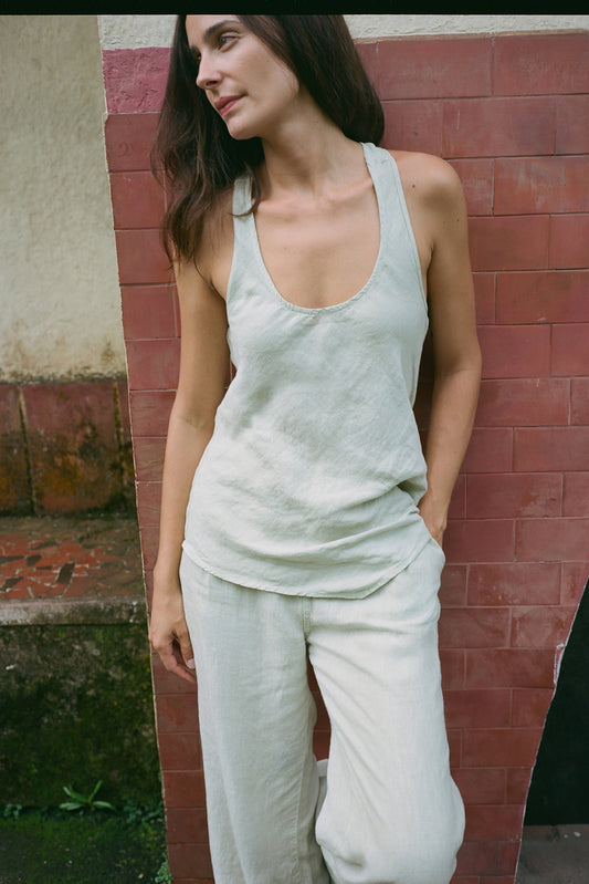 PANTALÓN LINO CON PINZAS 2