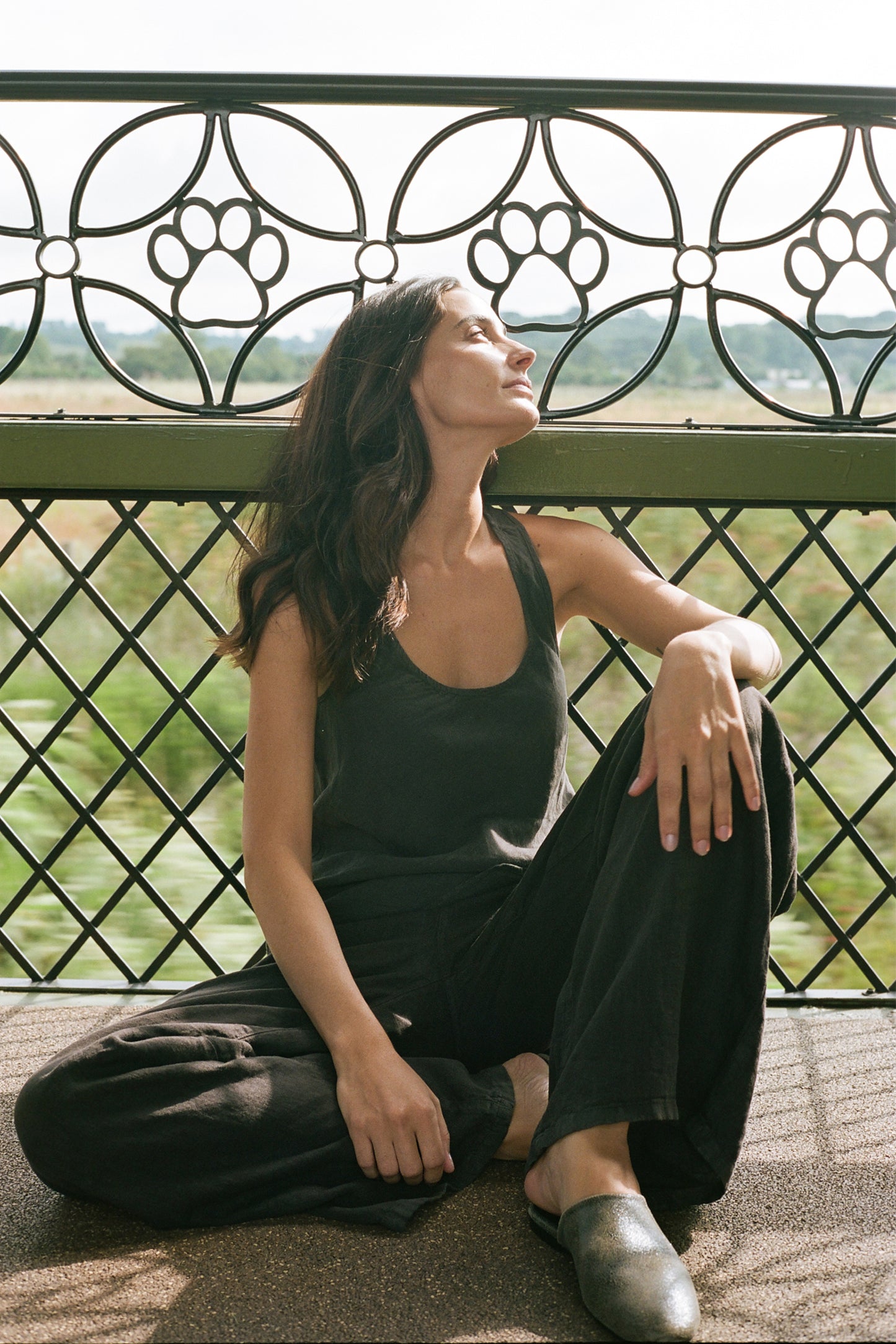 PANTALÓN LINO CON PINZAS