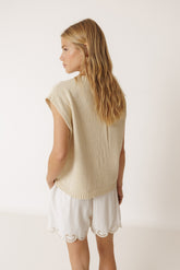 BOXY VEST WITH POCKETS