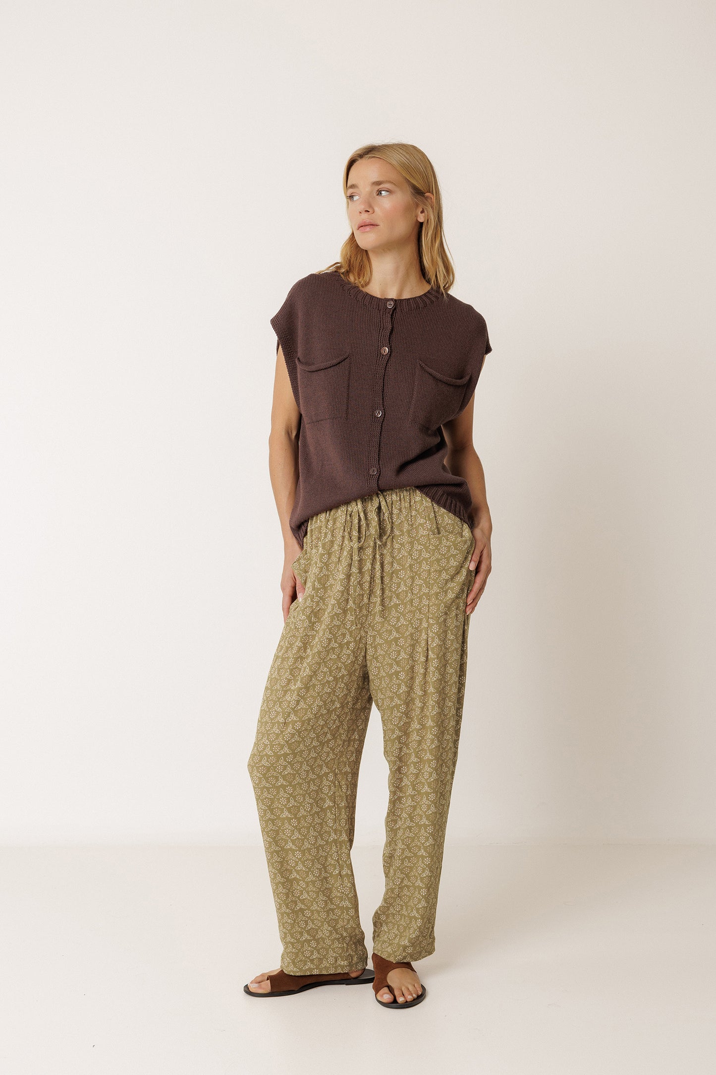 CHALECO BOX BOLSILLOS