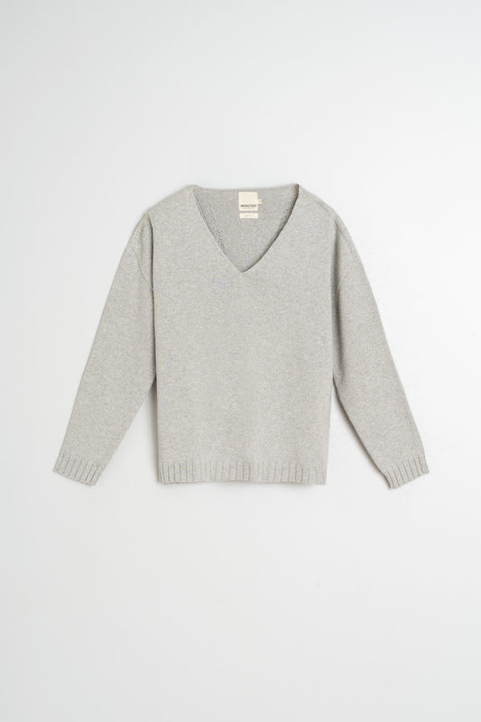 PLUNGE-NECK SWEATER 4