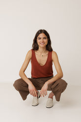 TOP PUNTO TINTE PRENDA