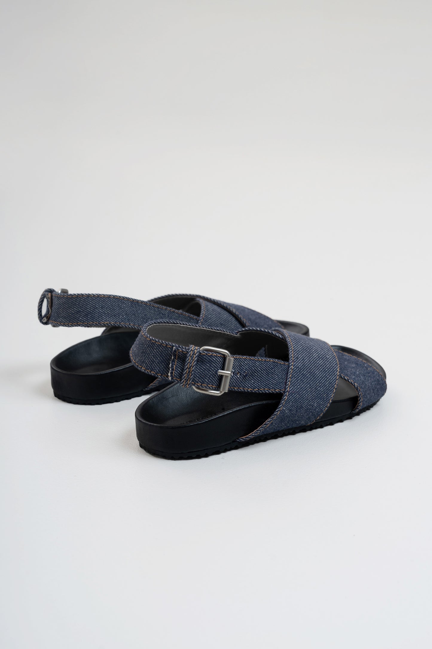 SANDALES CROISÉES EN JEAN