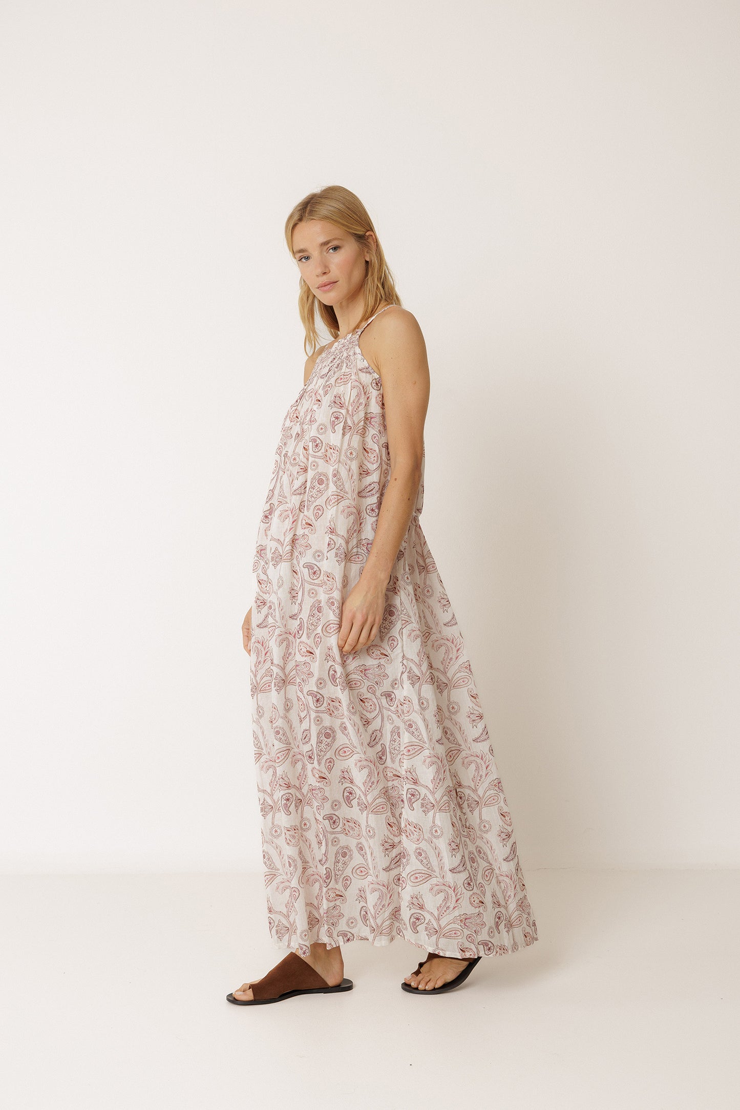 VESTIDO HALTER ESTAMPADO