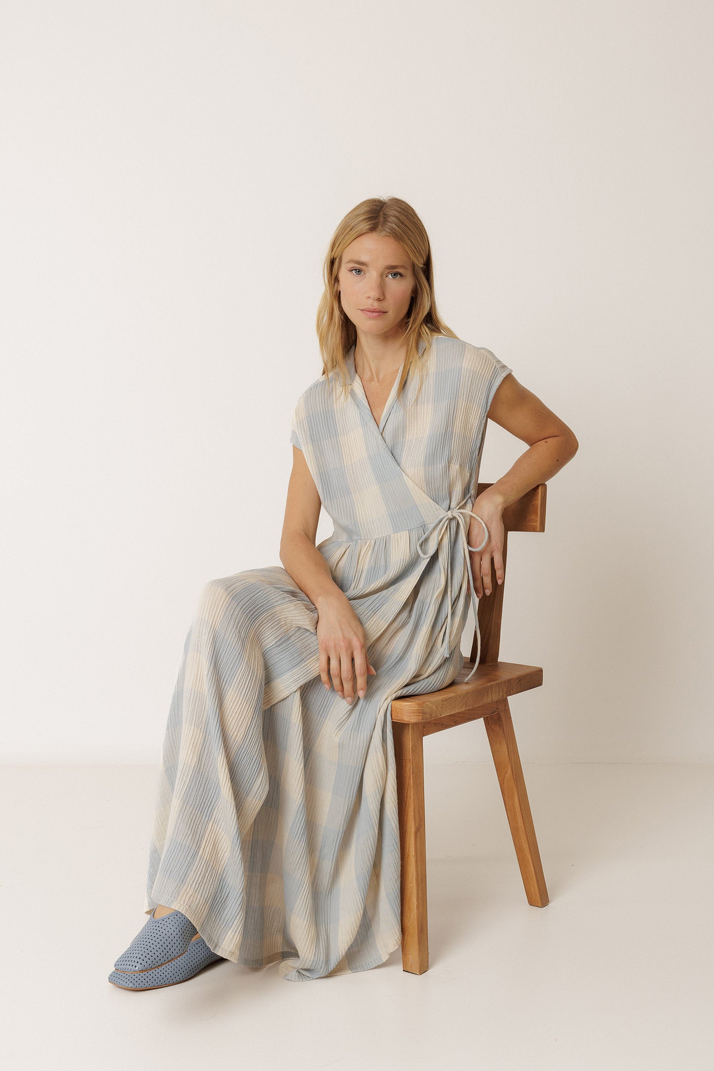 CROSSOVER GINGHAM DRESS