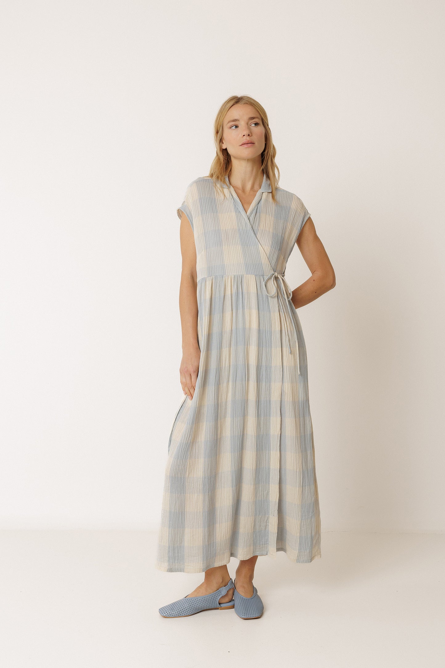 CROSSOVER GINGHAM DRESS