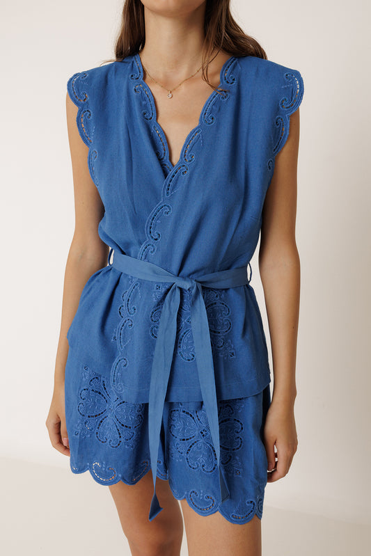 FLORAL EMBROIDERY TOP 1