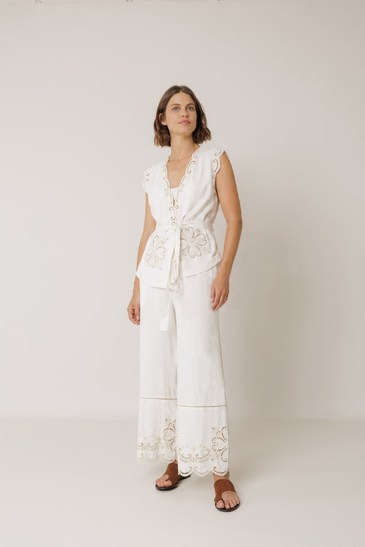 PANTALON BAJO BORDADO 1