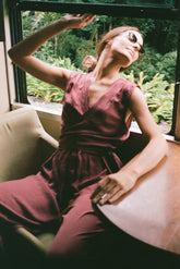 CAMISA SATINADA CON LAZADA