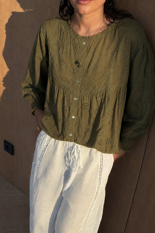 CHEMISE EN BRODERIE SUISSE 1