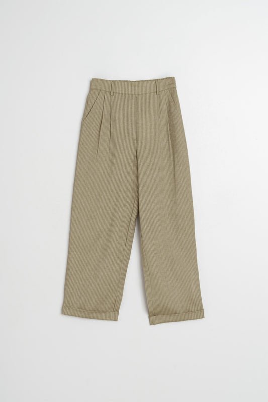 PANTALÓN PINZAS RAYA DIPLOMÁTICA 6