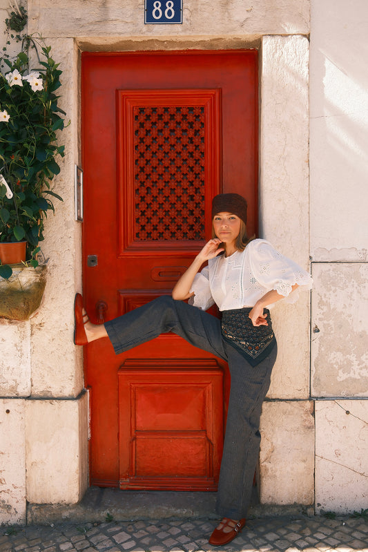 PANTALÓN PINZAS RAYA DIPLOMÁTICA 2