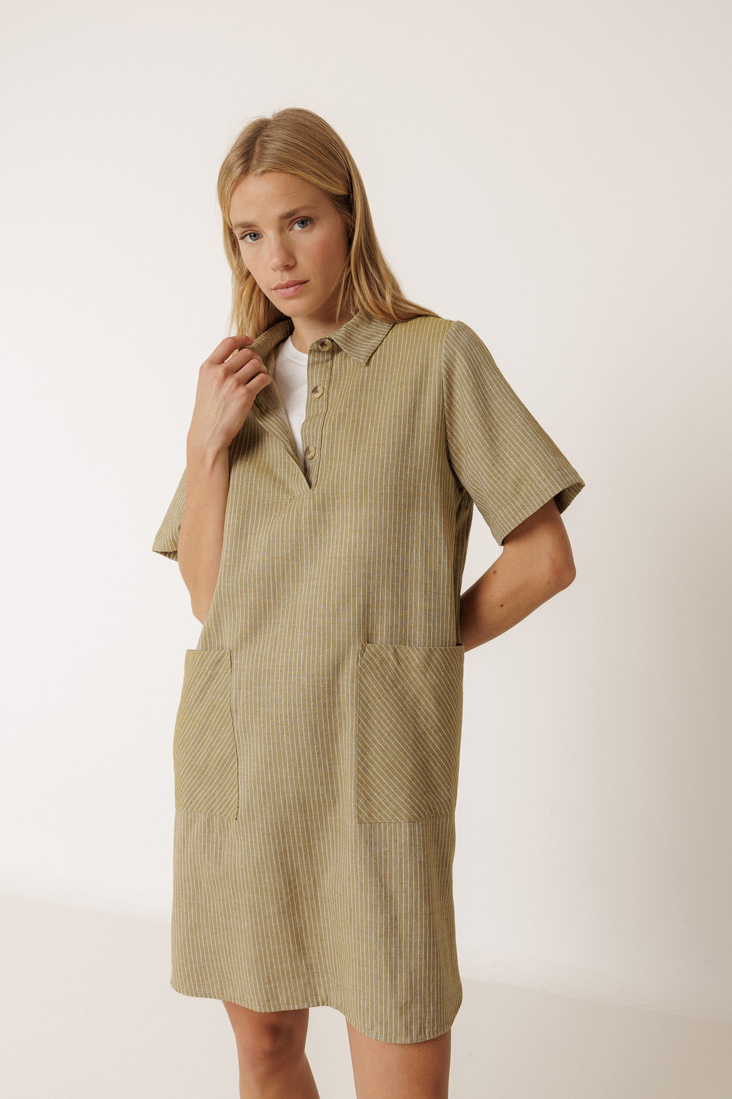 POLO-COLLAR DRESS