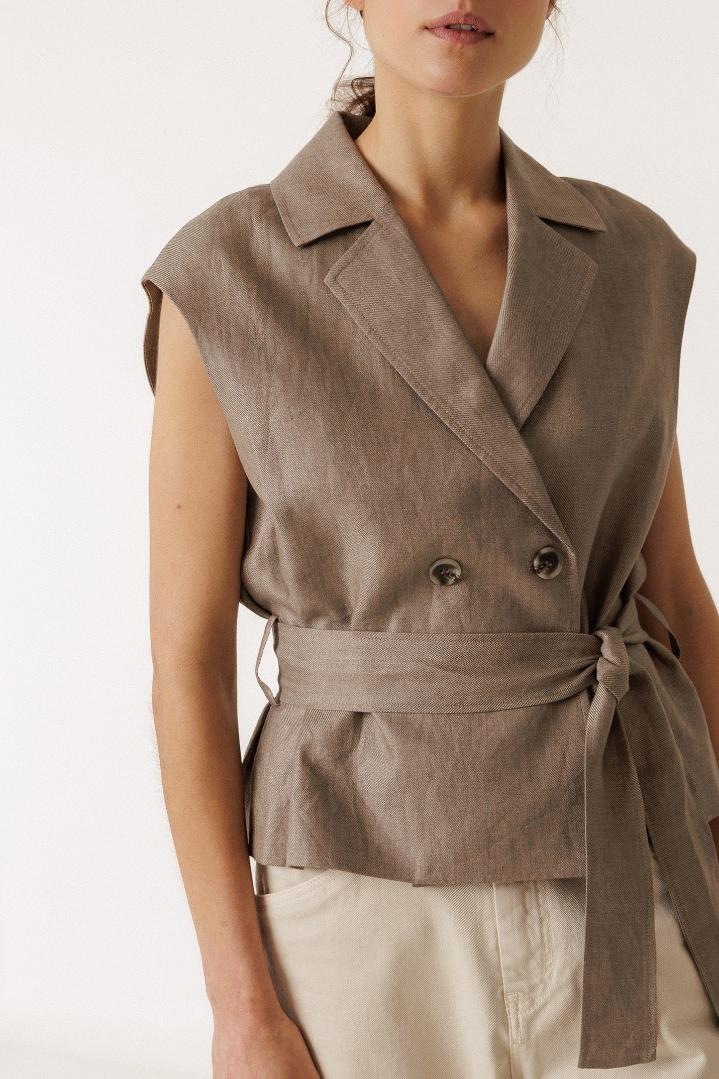 LINEN VEST