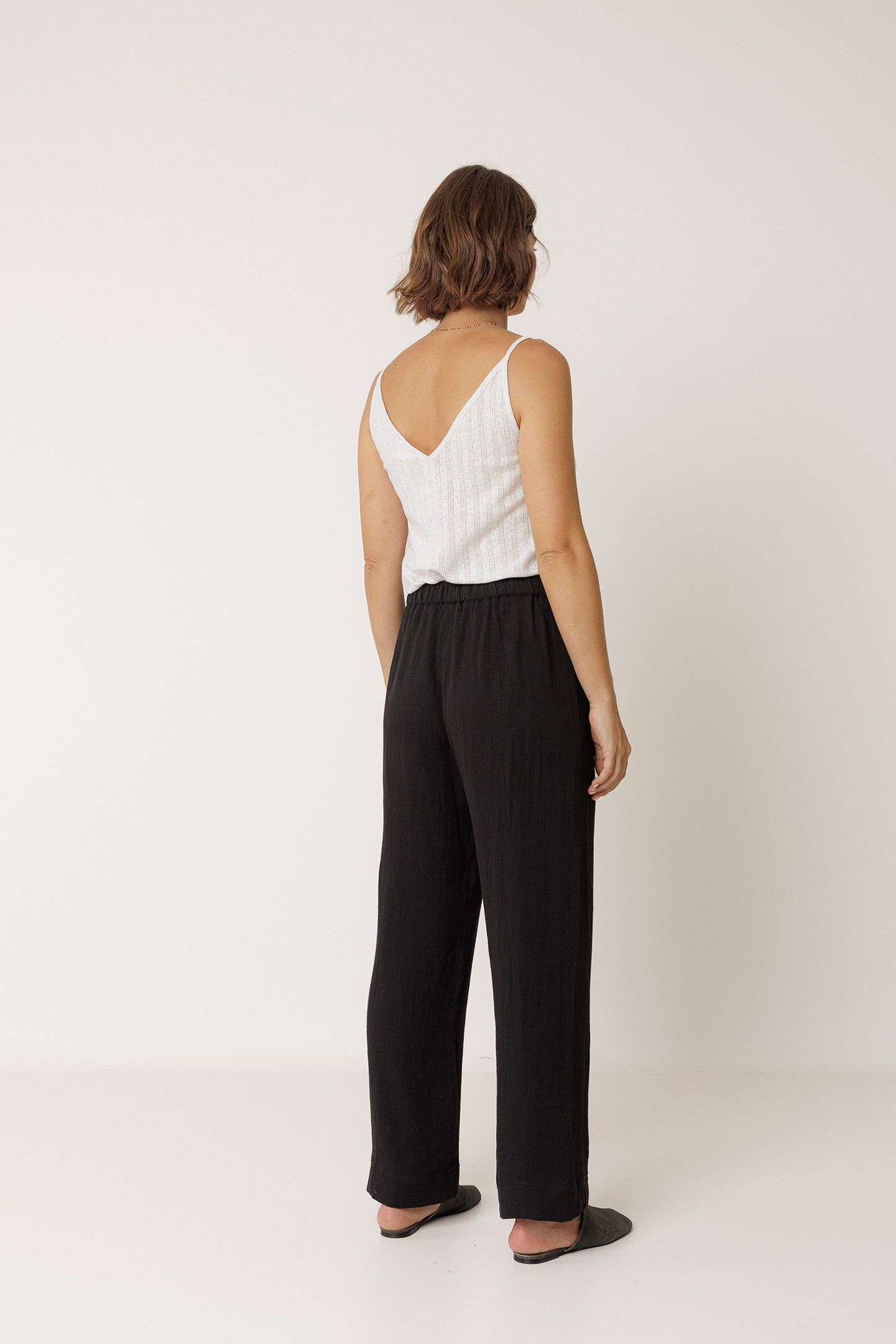 FLOWY PANT WITH DRAWSTRING