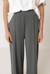 FLOWY MODAL PANT