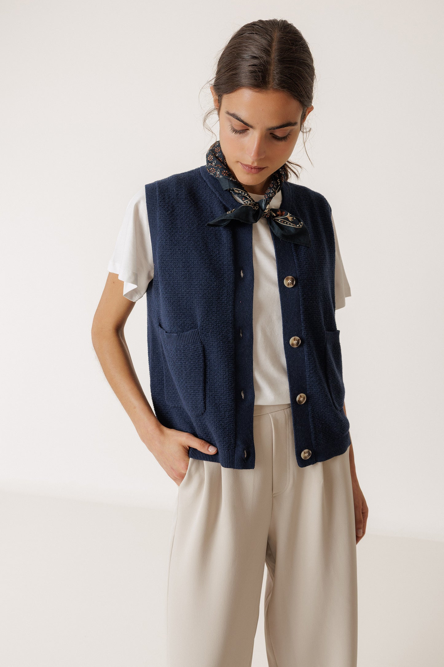 RICE-STITCH VEST