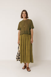 CAMISETA BOXY BORDADA