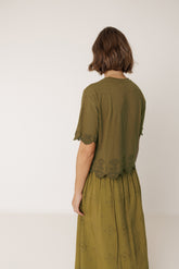 CAMISETA BOXY BORDADA