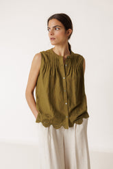 CAMISETA COMBINADA BORDADA