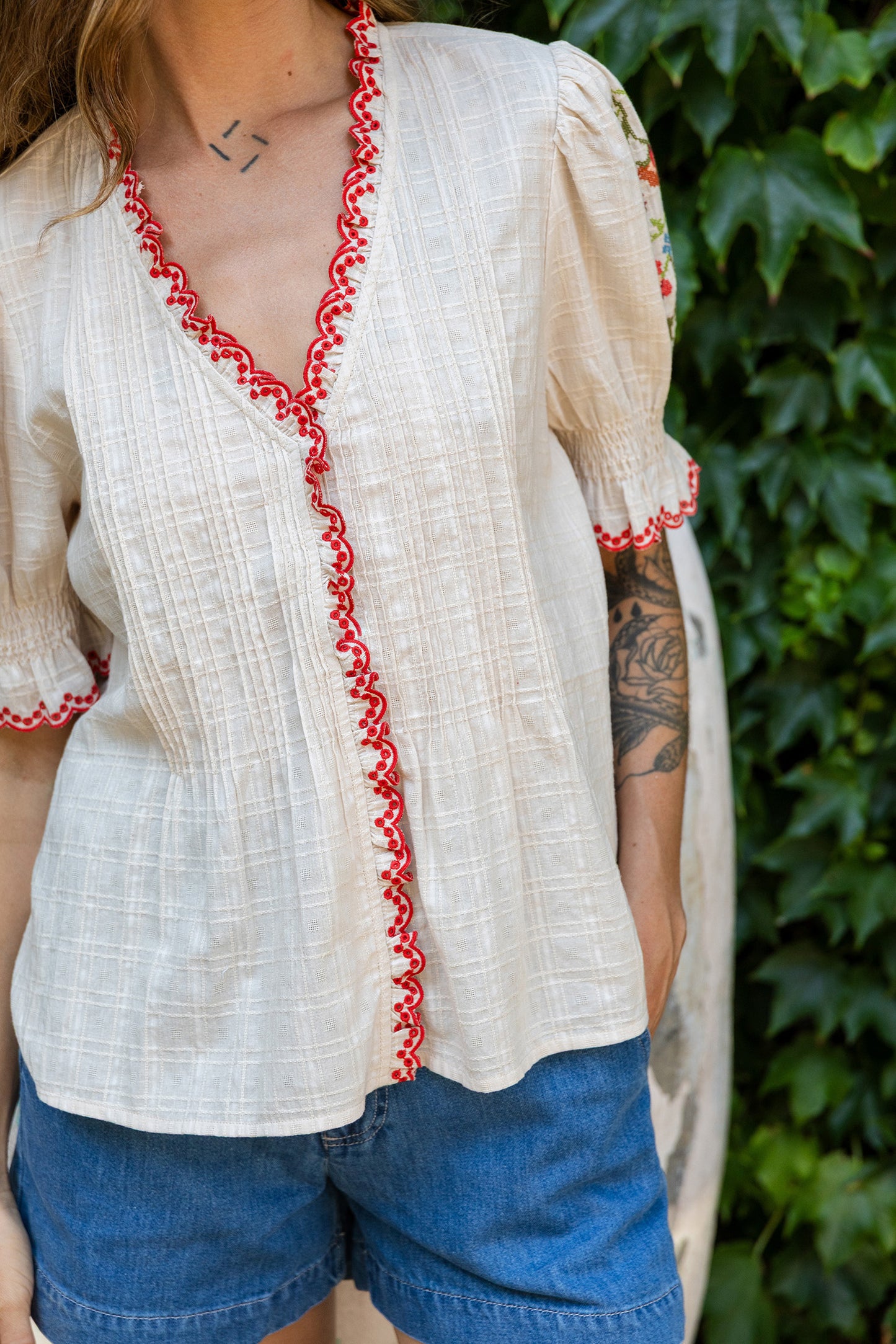 CAMISA BORDADOS PUNTO DE CRUZ