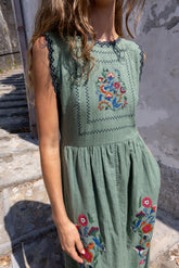 VESTIDO BORDADOS PUNTO DE CRUZ