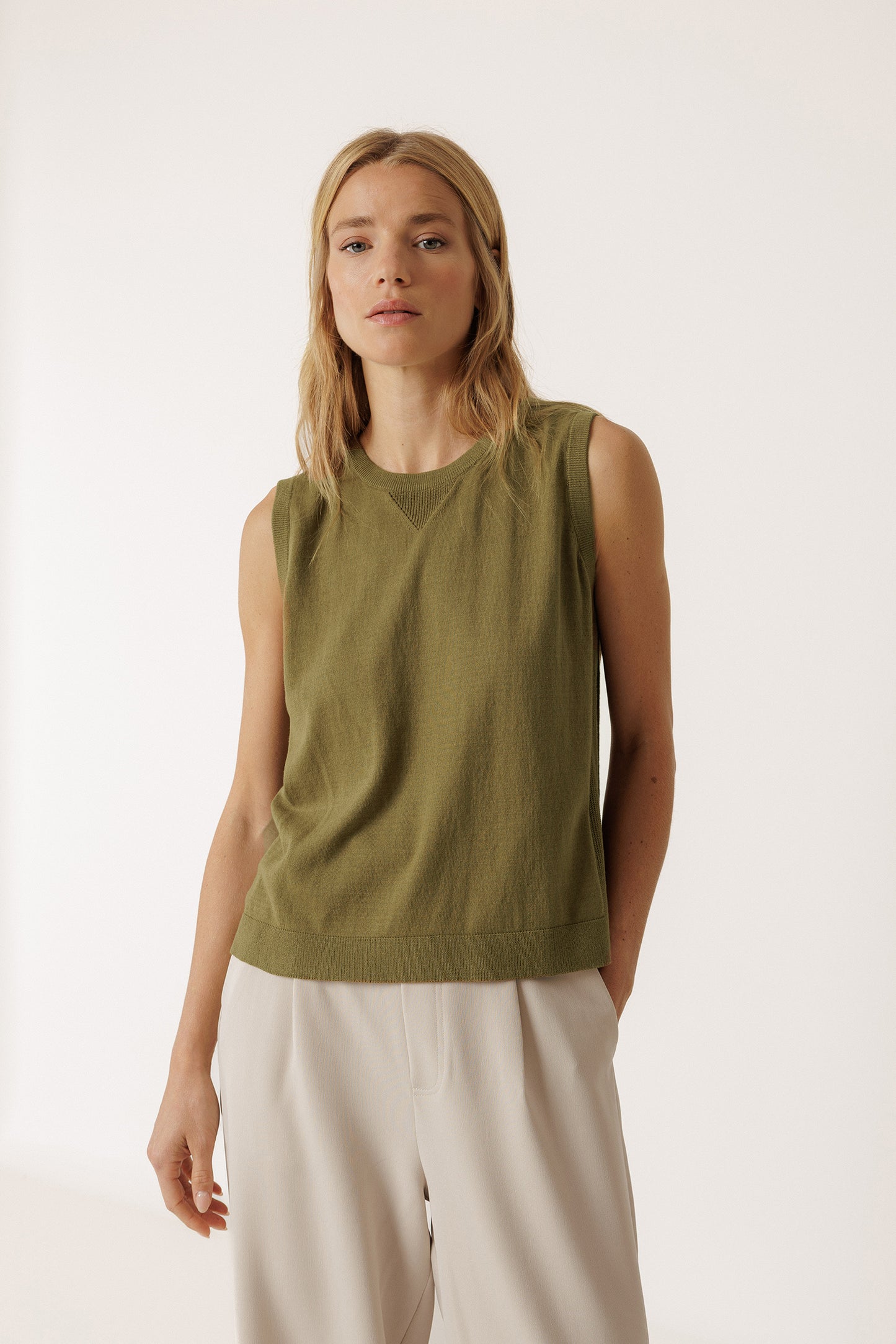 ORGANIC COTTON VEST