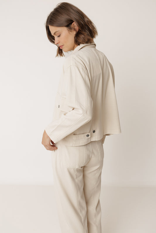 HUNTING JACKET WITH LARGE POCKETS 2